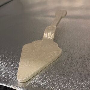 Vintage Elegant Anthropologie Lap in Regency Ceramic Luster Cake Server